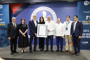 Presidente Abinader participa junto a Raquel Peña en el primer congreso de finanzas públicas, cumplimiento y ética gubernamental