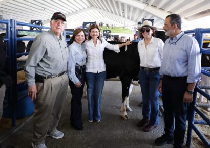 Raquel Peña recorre la Feria Agropecuaria Nacional en su jornada de cierre