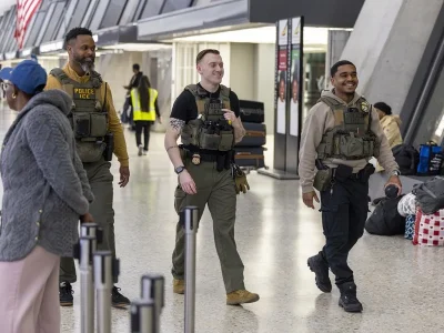EE. UU. mantendrá a ICE en aeropuertos hasta que operaciones vuelvan a la normalidad