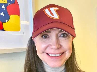 María Corina Machado celebra el histórico triunfo de Venezuela en el Clásico Mundial de Béisbol