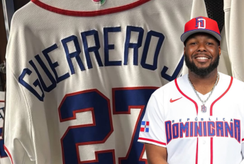 Guerrero Sr. vive un sueño al ver a su hijo representar al país