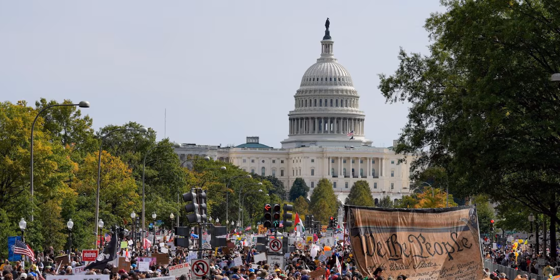 Casa Blanca tacha de irrelevantes marchas de ‘No Kings’ que movilizan a miles en EE. UU.