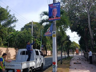 Alcaldía del Distrito Nacional inicia operativo de retiro de propaganda irregular en espacios públicos