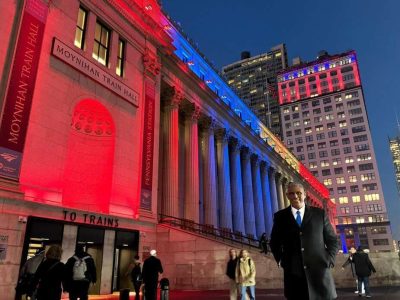 Iluminación de edificios neoyorquinos resalta la independencia dominicana