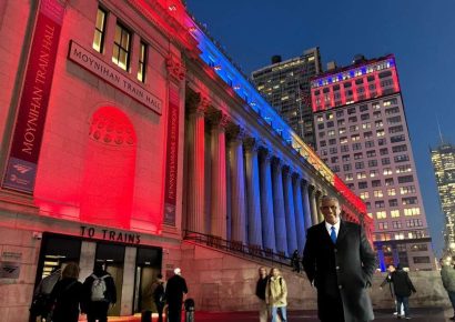 Iluminación de edificios neoyorquinos resalta la independencia dominicana