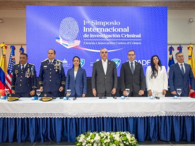 Abinader declara la tecnificación de la DICRIM como política de Estado para fortalecer la justicia