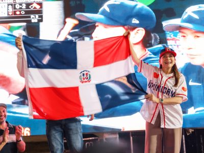 Carolina y Grupo de Medios Panorama proyectarán juego entre RD y EE. UU. este domingo en la Plaza Santo Domingo