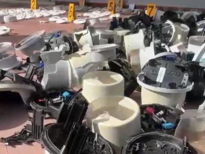 Policía desmantela centro clandestino donde desarmaban contadores eléctricos robados en Santiago