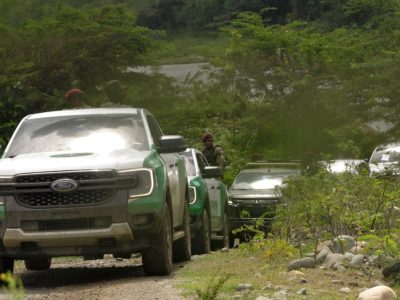 Medio Ambiente interviene el río Haina para restaurar su cauce y detener la extracción ilícita