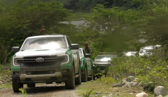 Medio Ambiente interviene el río Haina para restaurar su cauce y detener la extracción ilícita