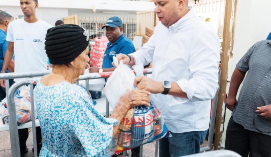 Carolina realiza gran operativo médico y social para mejorar salud en Los Pinos de Los Ríos