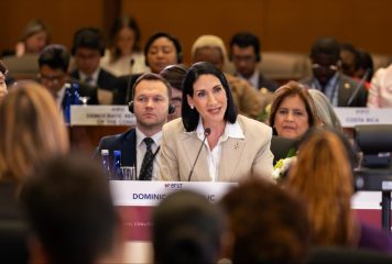 RD muestra avances en educación tecnológica en cumbre global “Construyendo el Futuro Juntos”