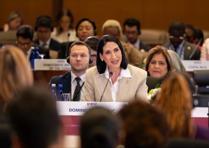 RD muestra avances en educación tecnológica en cumbre global “Construyendo el Futuro Juntos”