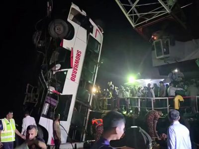 Tragedia en Bangladesh: 23 muertos tras caída de autobús al río Padma
