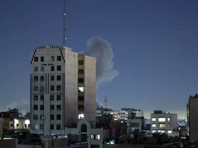 Israel bombardea sedes del Ministerio de Inteligencia iraní y la Fuerza Quds en Teherán