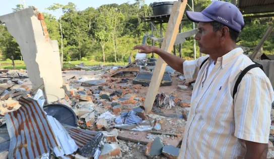 Habitantes de la frontera colombo-ecuatoriana denuncian abusos y crece temor por operaciones militares