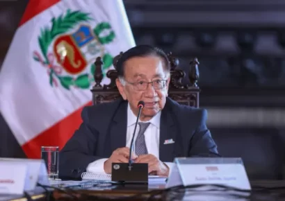 Gobierno de Perú desmiente rumores sobre estado de salud del presidente Balcázar