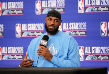 LeBron James sigue siendo un misterio, pero todo apunta a que disputará al menos una temporada más en la NBA