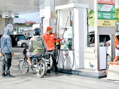 Alza en los combustibles genera rechazo y preocupación por aumento del costo de vida