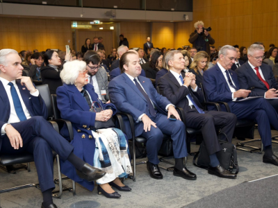 Ministro de Educación Miguel De Camps, apoya transformación educativa impulsada por Abinader en la OCDE