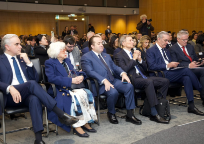 Ministro de Educación Miguel De Camps, apoya transformación educativa impulsada por Abinader en la OCDE