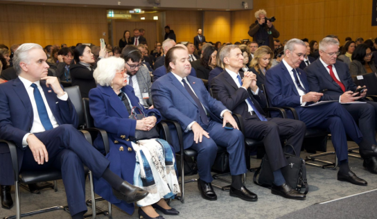 Ministro de Educación Miguel De Camps, apoya transformación educativa impulsada por Abinader en la OCDE