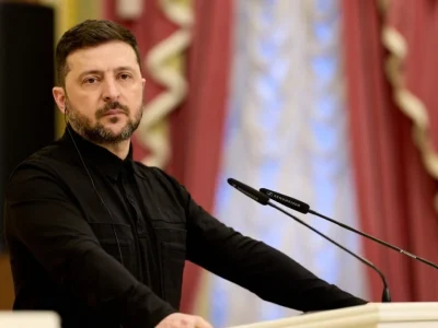 Zelenski insiste en mantener diálogo para poner fin a la guerra con Rusia pese a enfoque de EE. UU. en Irán