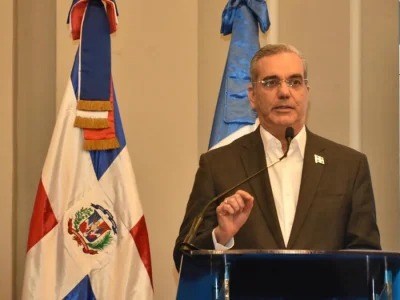 Presidente Abinader afirma que el país está preparado para enfrentar el impacto de la crisis internacional del petróleo