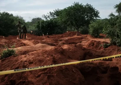 Hallan 33 cadáveres en fosa común en Kenia, 25 de ellos menores de edad