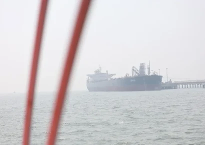 EE.UU. bombardea bases de misiles iraníes cerca del estrecho de Ormuz