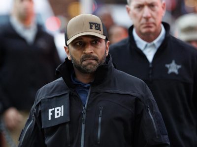 Exagentes del FBI demandan a la agencia y al Departamento de Justicia