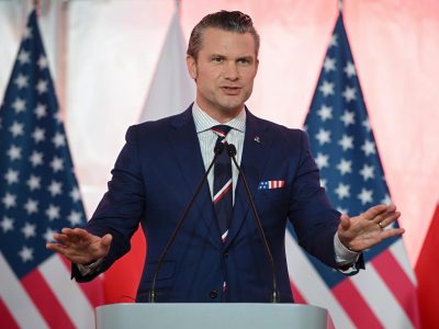 EE. UU. afirma haber aniquilado la flota submarina iraní y debilitado sus bases navales