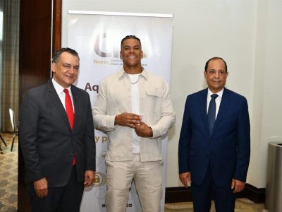 JCE entrega la Nueva Cédula a los atletas dominicanos del Clásico Mundial de Béisbol