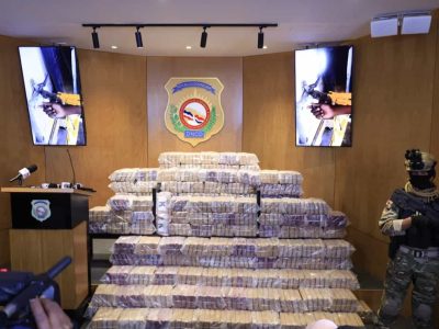 Decomisan 700 paquetes de presunta cocaína ocultos en cargamento de uvas en el puerto Caucedo