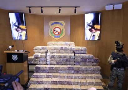 Decomisan 700 paquetes de presunta cocaína ocultos en cargamento de uvas en el puerto Caucedo