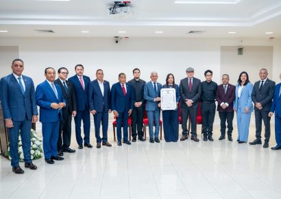 Senado rinde homenaje póstumo al cineasta René Fortunato