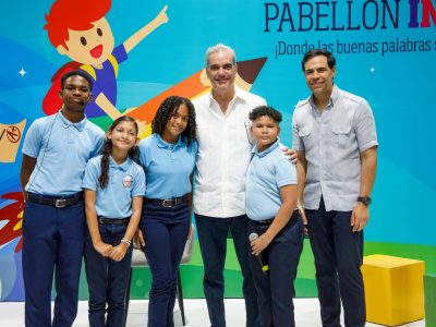 Presidente Abinader recorre la Feria Regional del Libro Santiago 2026 y exhorta a la ciudadanía a asistir