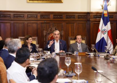 Gobierno anuncia nuevas medidas para enfrentar el impacto de la crisis en Medio Oriente sobre la economía dominicana