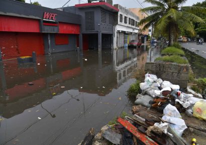 Santo Domingo enfrenta lluvias históricas con inundaciones extremas