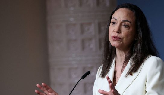 Machado alerta sobre el peligro de postergar las elecciones en Venezuela y reafirma su compromiso con una transición pacífica