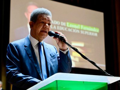 “Jamás se nos ocurriría la fusión de los Ministerios de Educación”: Leonel rechaza fusión MESCyT- MINERD y ve necesaria transformación UASD de cara al V Centenario en 2038