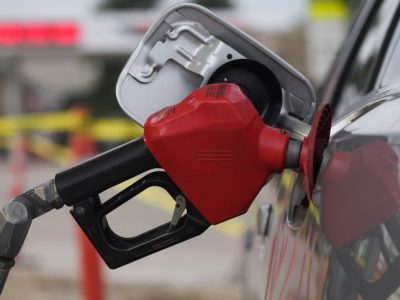 Suben los precios de combustibles en RD: Gasolinas y gasoil registran aumentos moderados