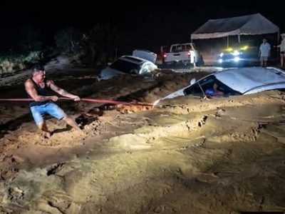 Crecida del río Nizao arrastra vehículos y deja comunidades incomunicadas en Ocoa