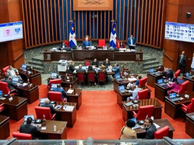 Senado aprueba en primera discusión proyecto para modernizar ley de Aviación Civil