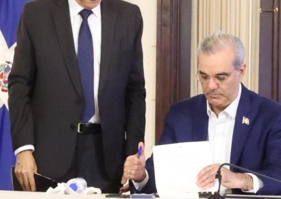 Abinader crea comisión para dirigir Plan San Juan y designa a Carlos Alessandry Roa Howley