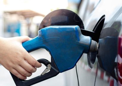 Gasolina en EE.UU. alcanza récord de 4,23 dólares por galón