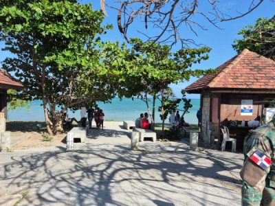 Hombre muere ahogado en playa Casita Blanca durante Viernes Santo