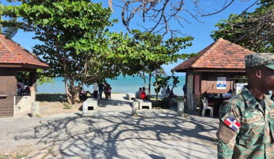Hombre muere ahogado en playa Casita Blanca durante Viernes Santo