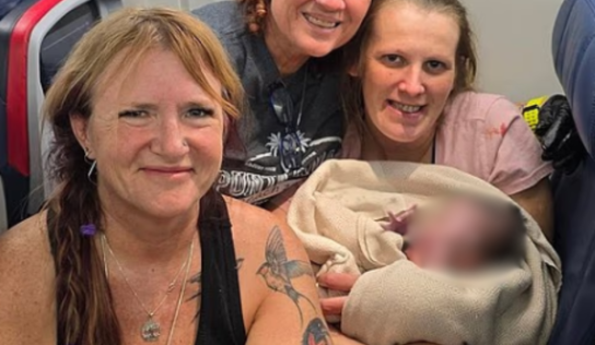 Pasajera de Delta da a luz en pleno vuelo; aterrizaje de emergencia en Portland