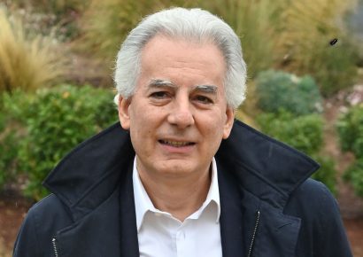 Álvaro Vargas Llosa hereda título de marqués otorgado a su padre
